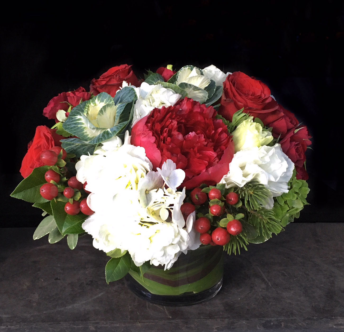 MV105 - Holiday Round