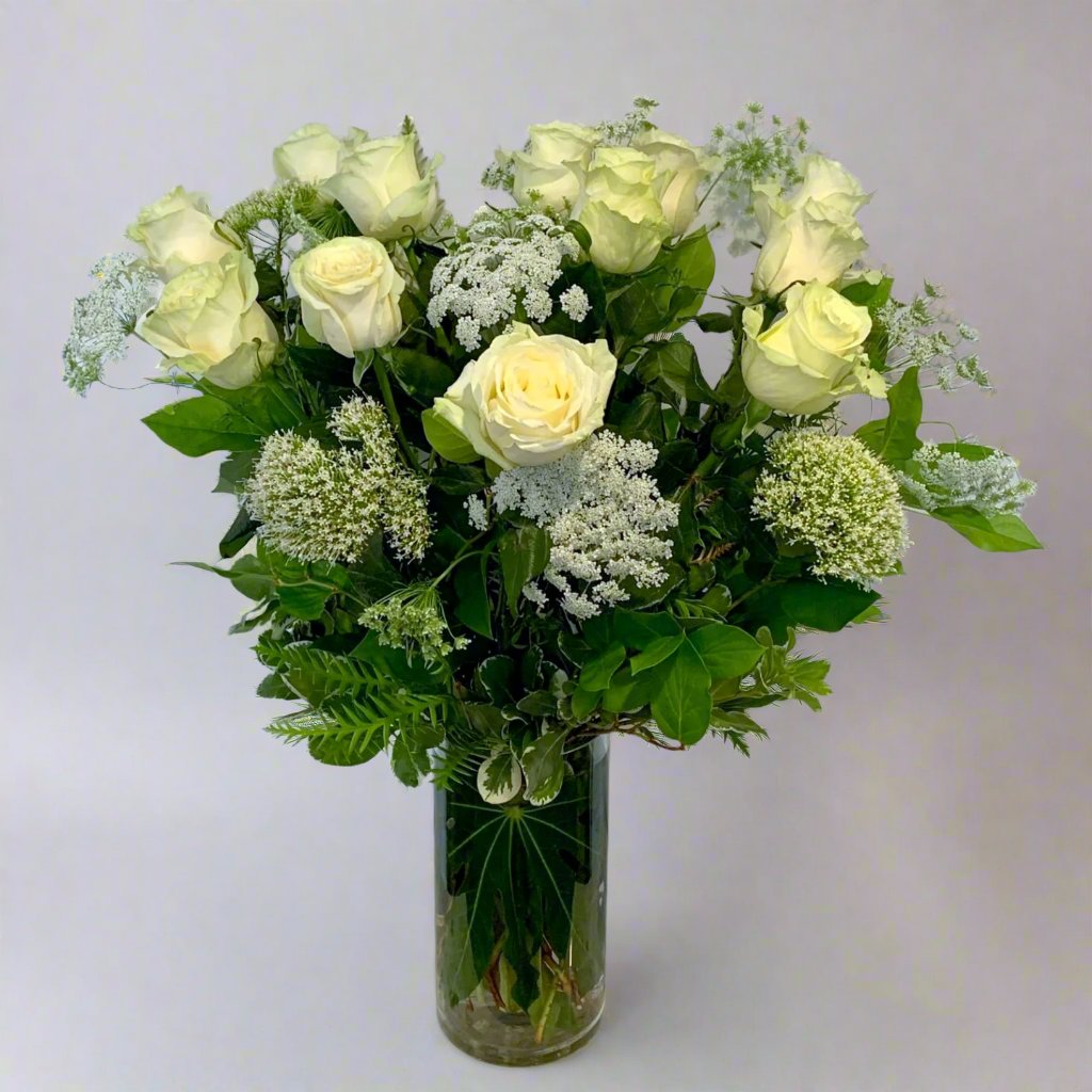 MV19 - Elegant White Roses – Mill Valley Flowers
