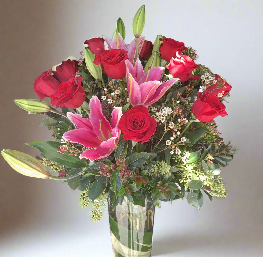 MV110 - Extra Special Dozen Roses